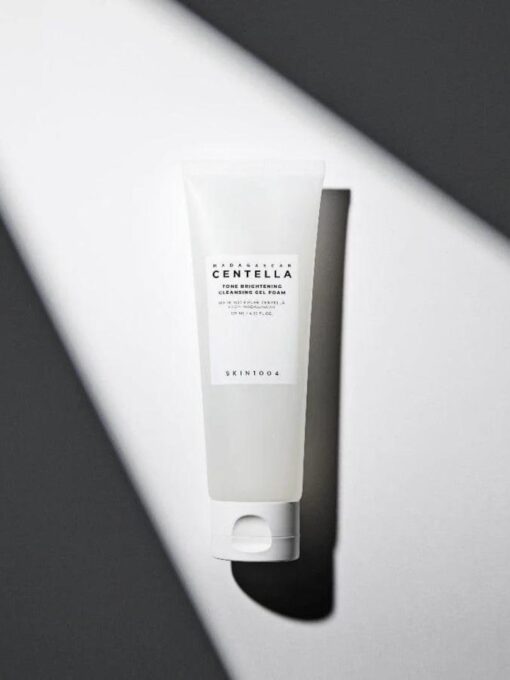 Skin1004 Madagascar Centella Tone Brightening Cleansing Gel Foam – Καθαριστικό τζελ για φωτεινό δέρμα